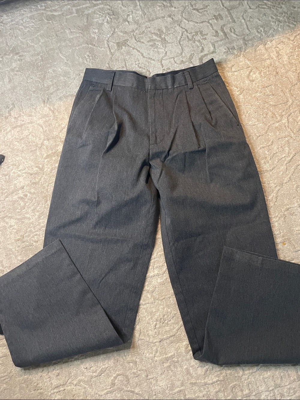 Dockers Men’s Pleated Dress Pants - Dark Gray